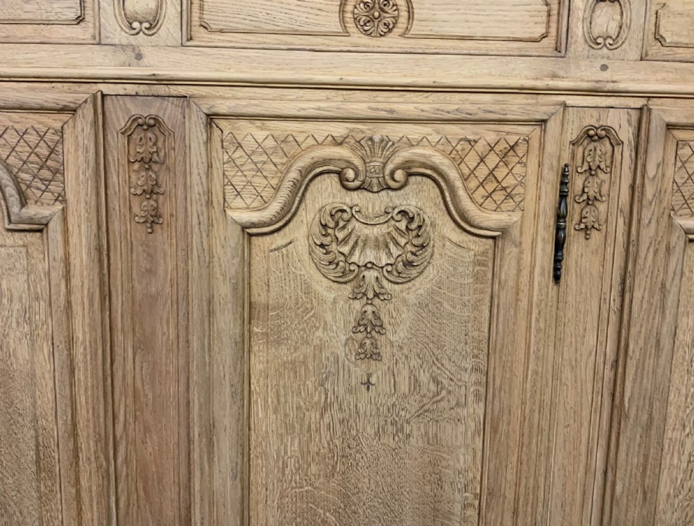 CARVED FRENCH OAK BLEACHED TRIPLE ARMOIRE  View III