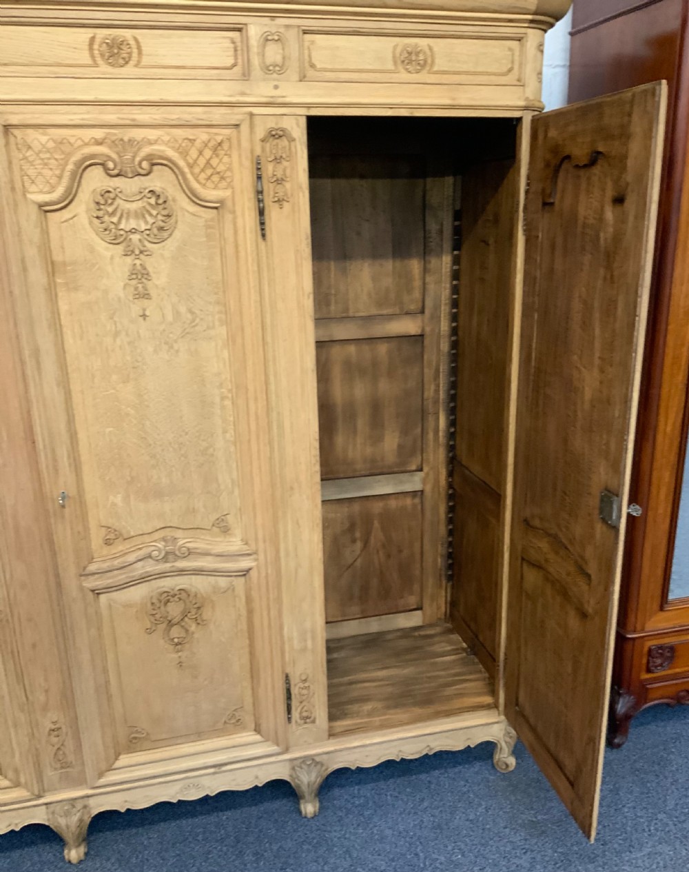 CARVED FRENCH OAK BLEACHED TRIPLE ARMOIRE  View IV