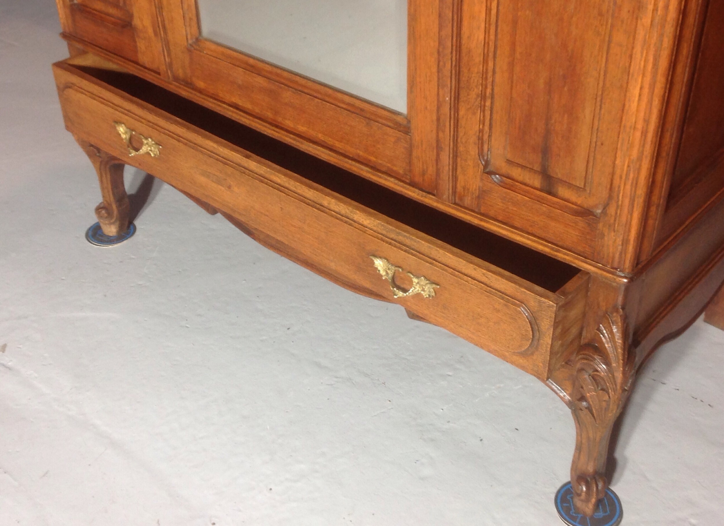 Detail View 4