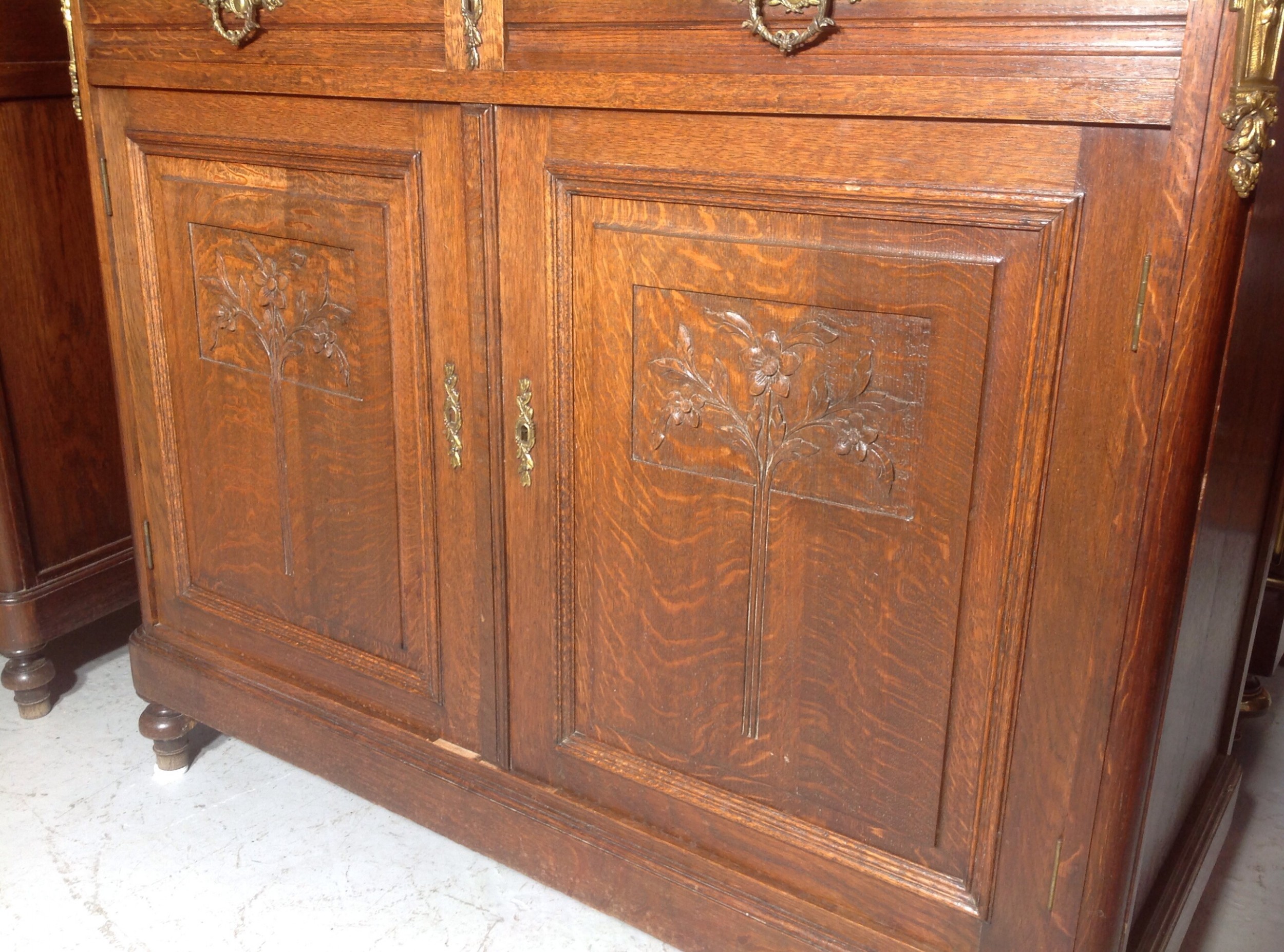 Detail View 8