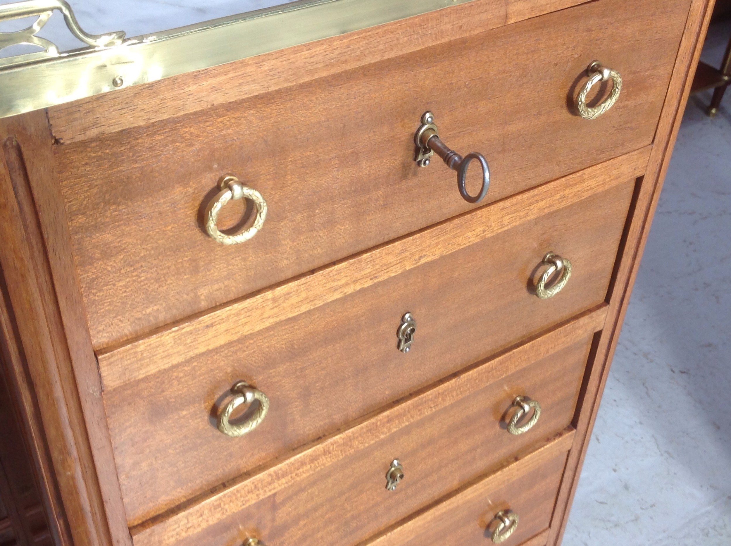 Detail View 4
