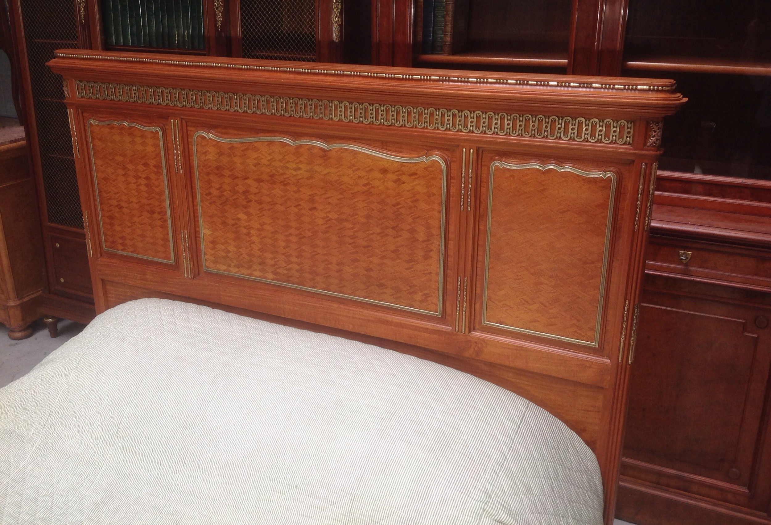Detail View 6
