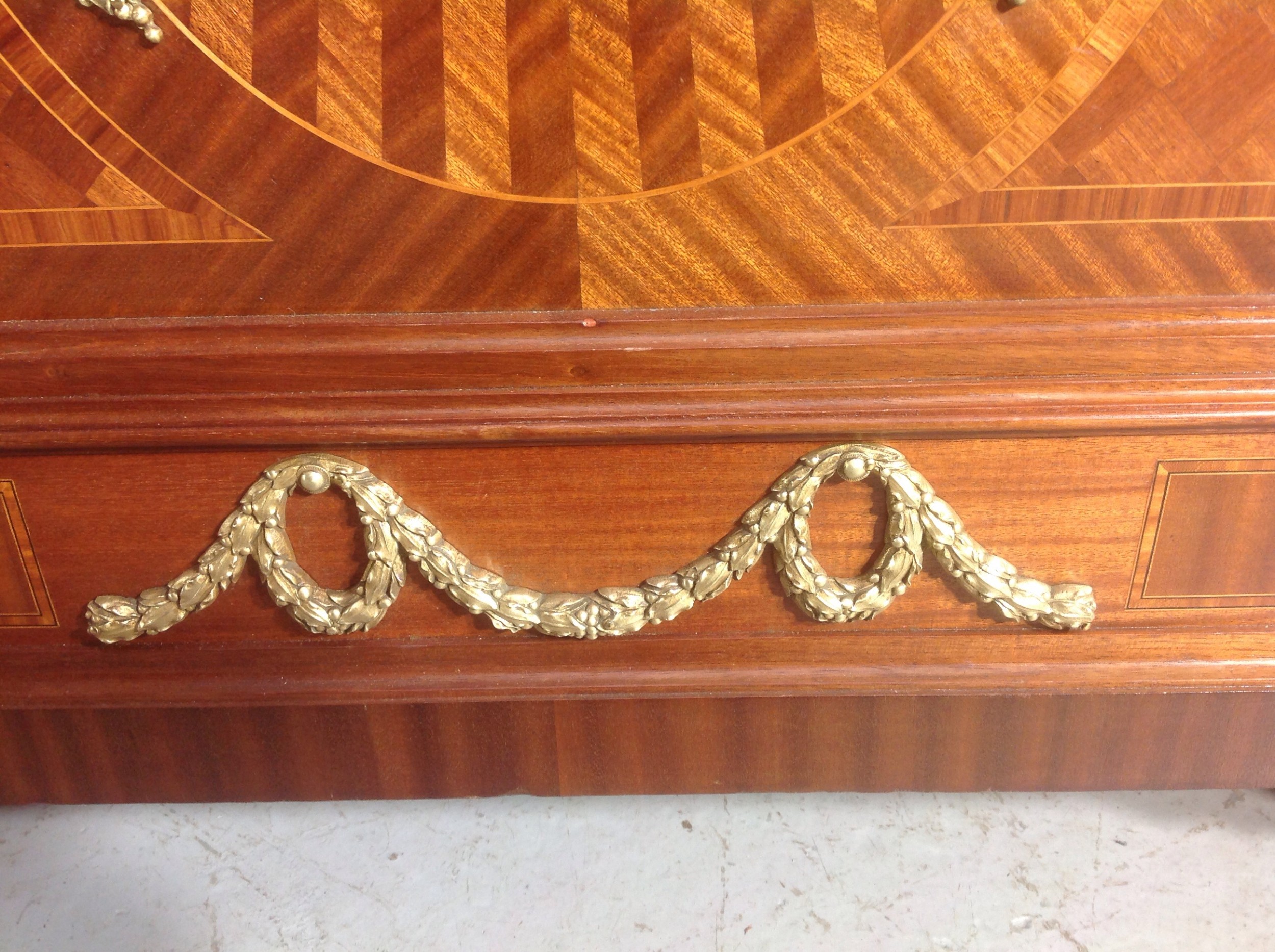 Detail View 4