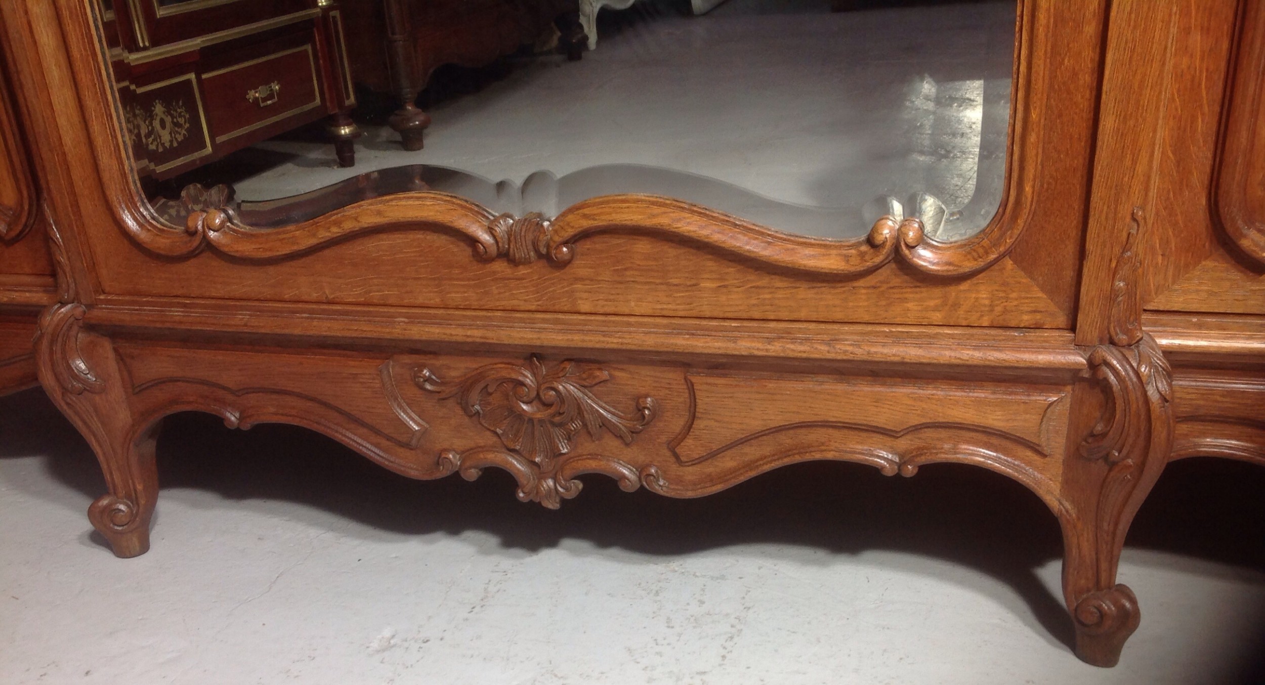 Detail View 4