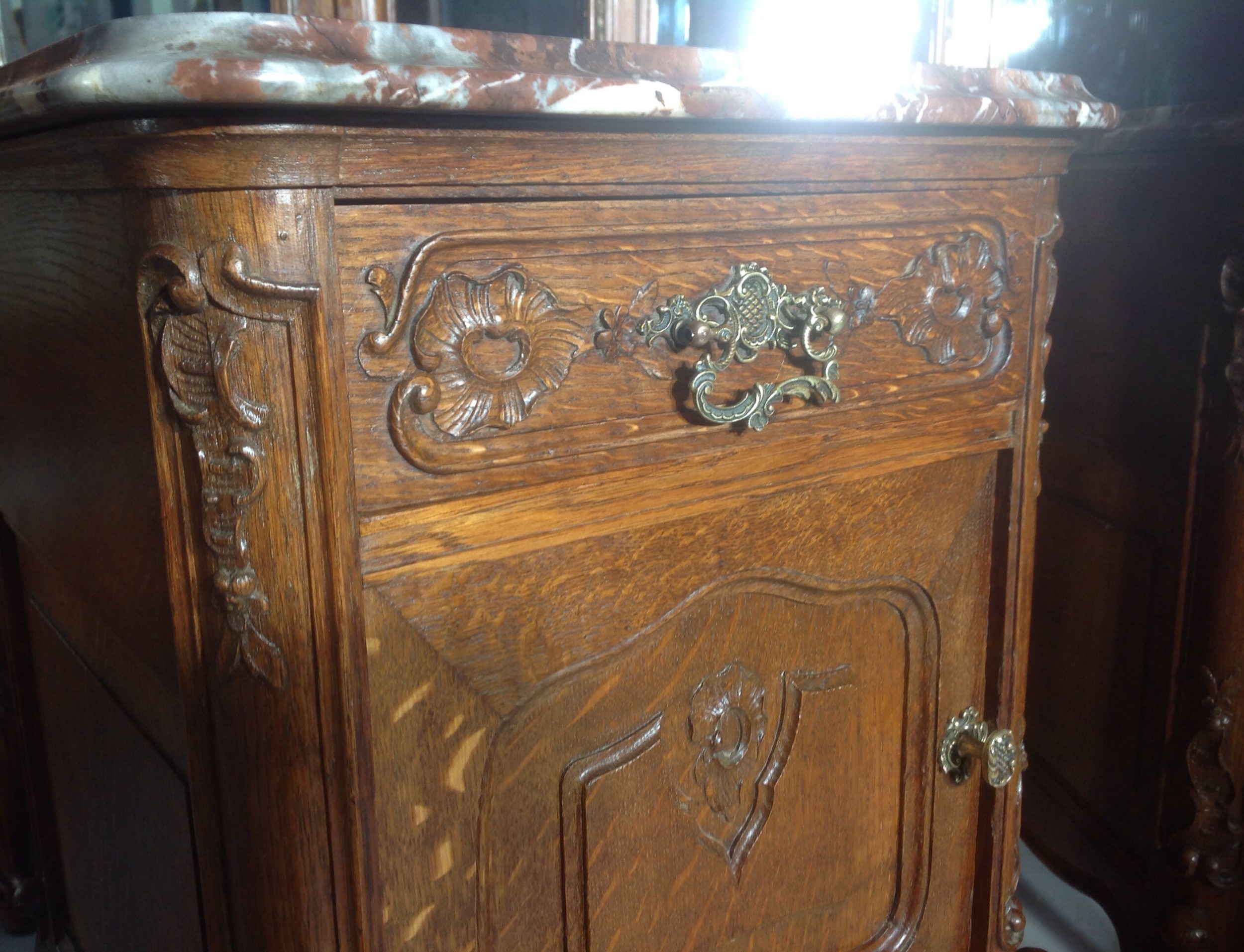 Detail View 3