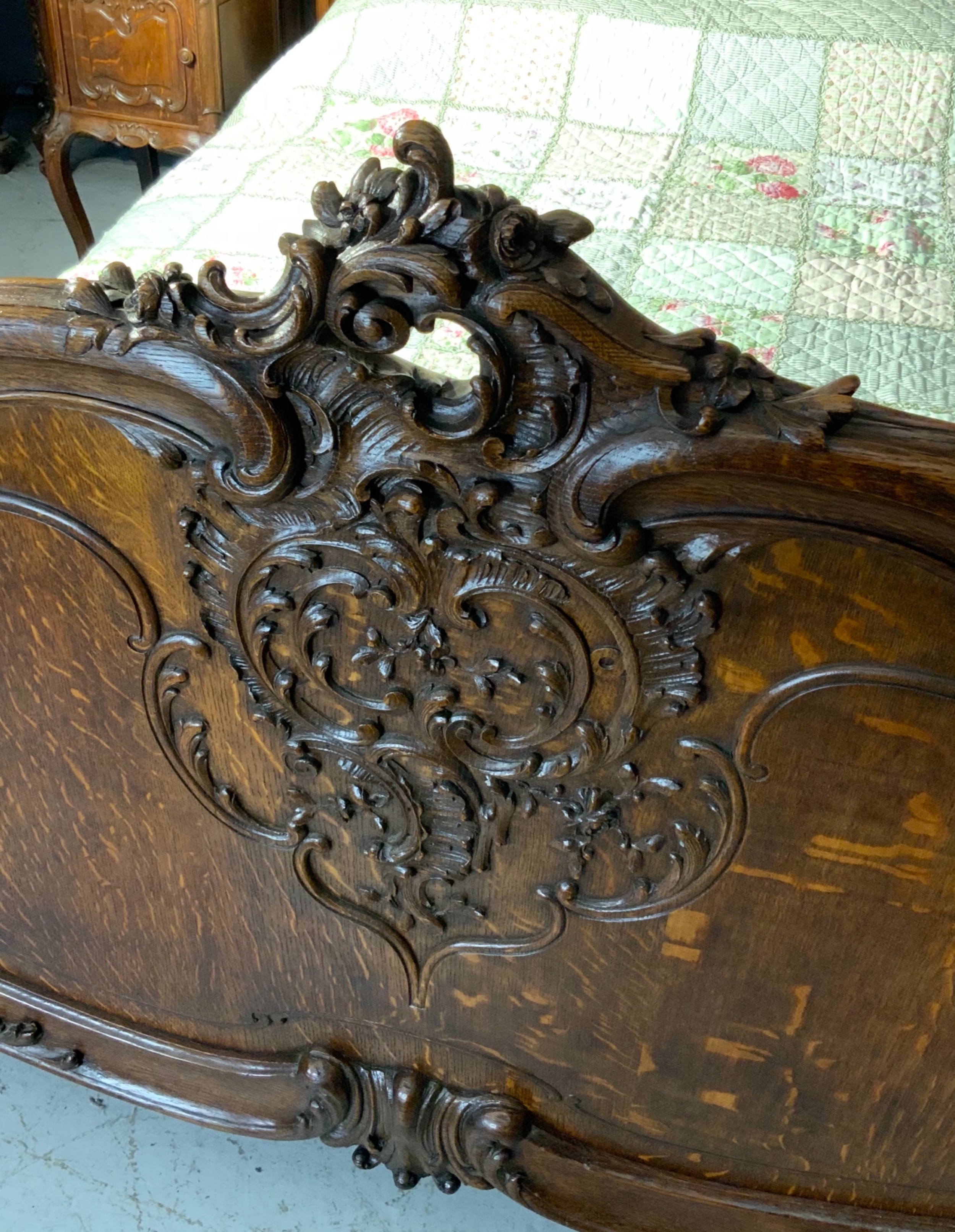 Detail View 10