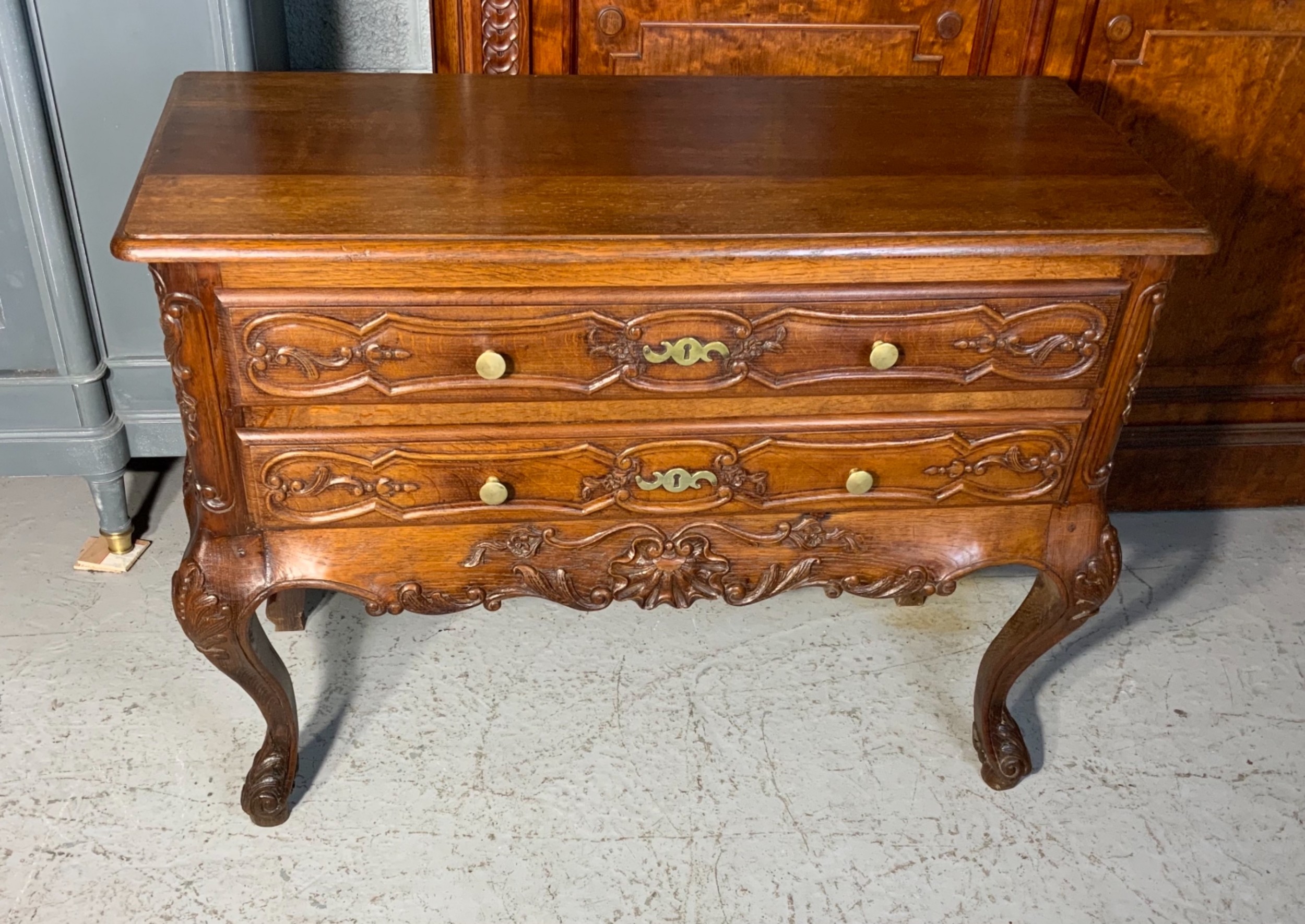 carved oak french commode chest of drawers - CATEGORY: ANTIQUE CHEST OF DRAWERS - DATED 1870