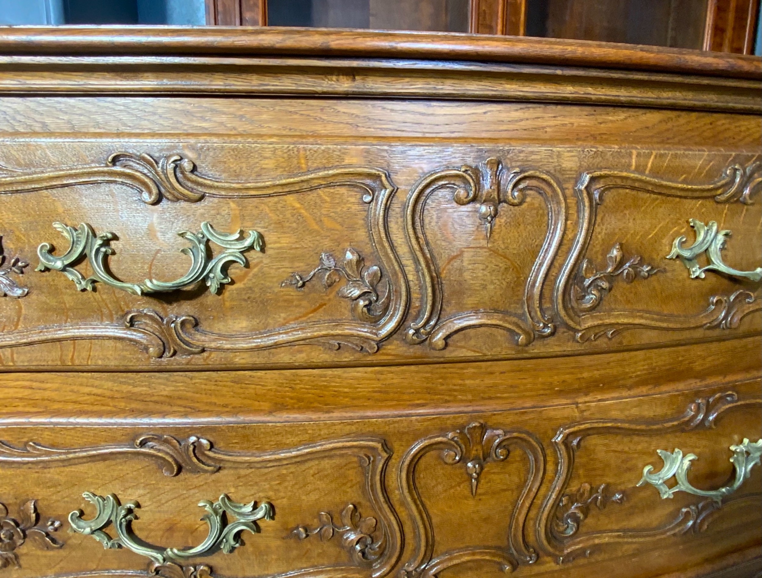 Detail View 12