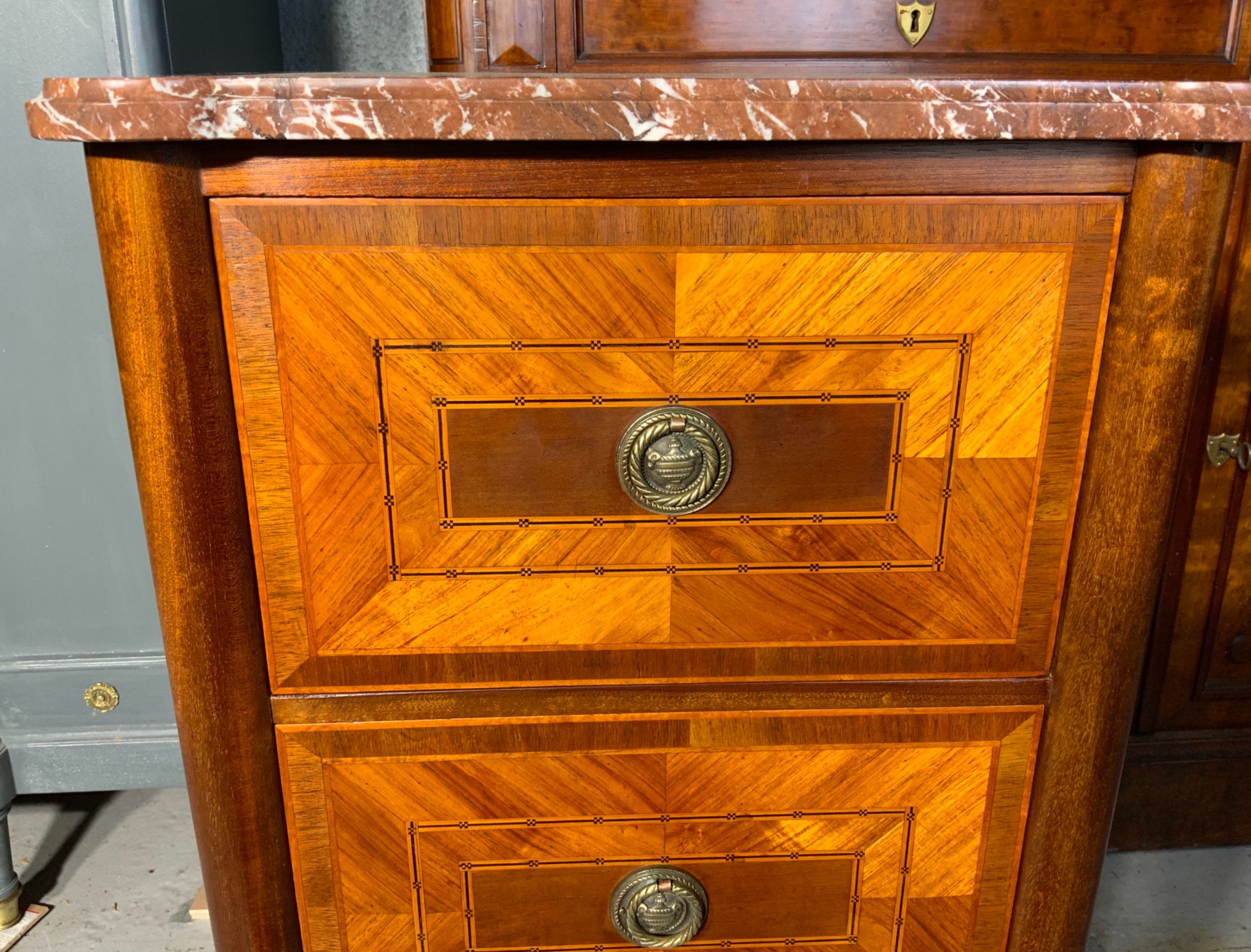 Detail View 3