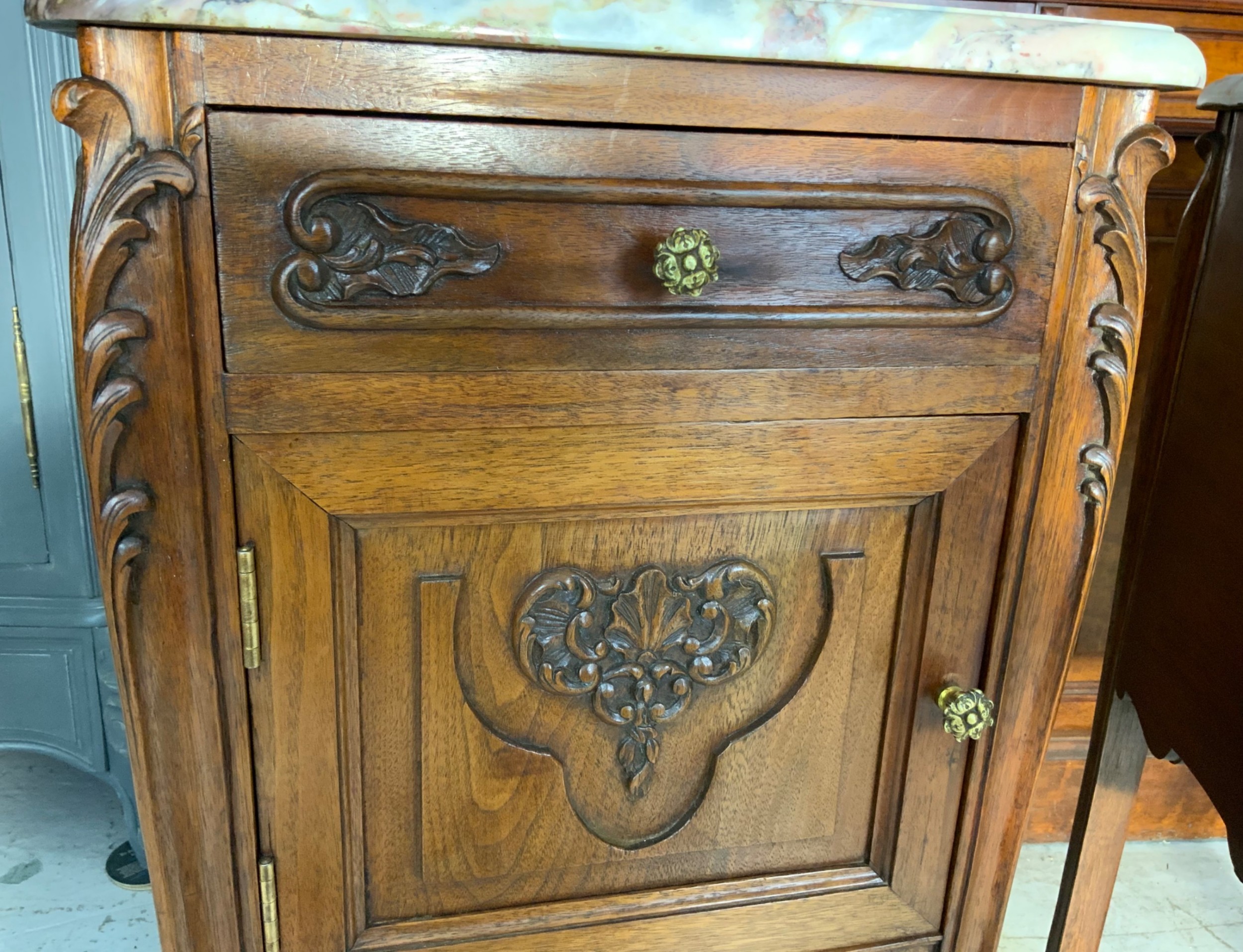 Detail View 8