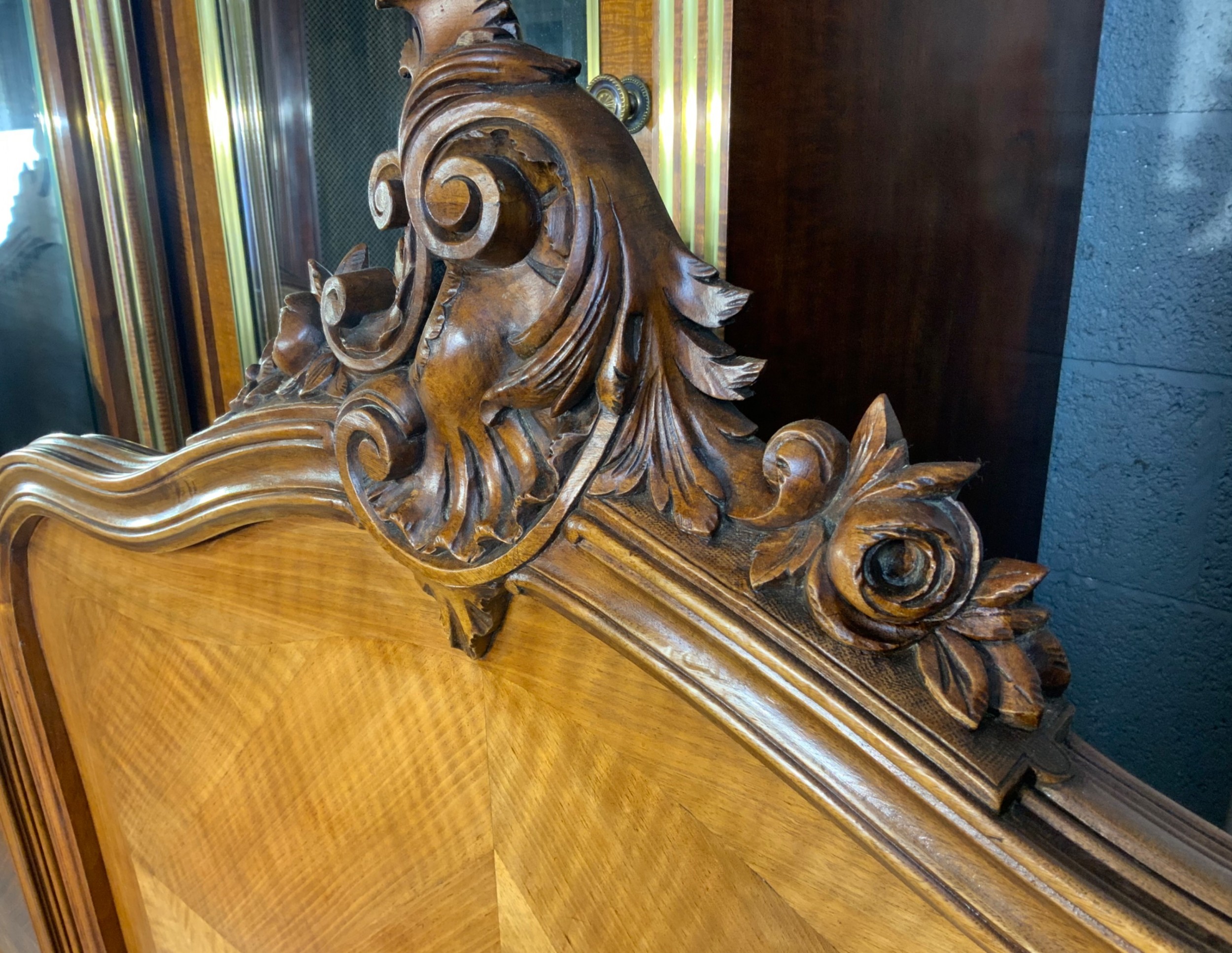 Detail View 8