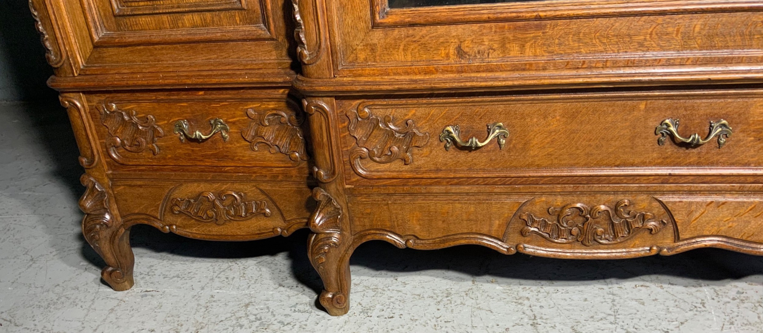 Detail View 8