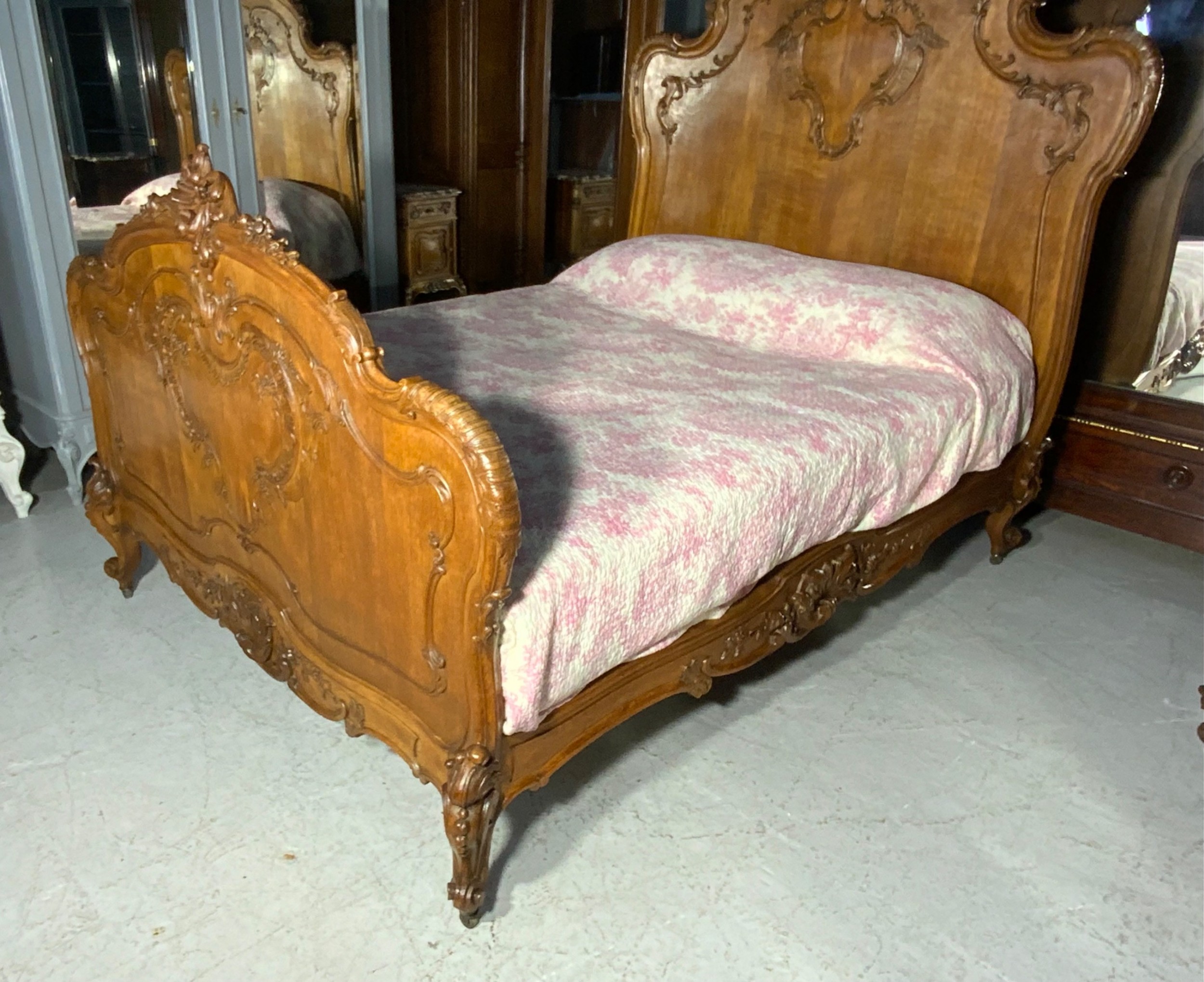 Detail View 8