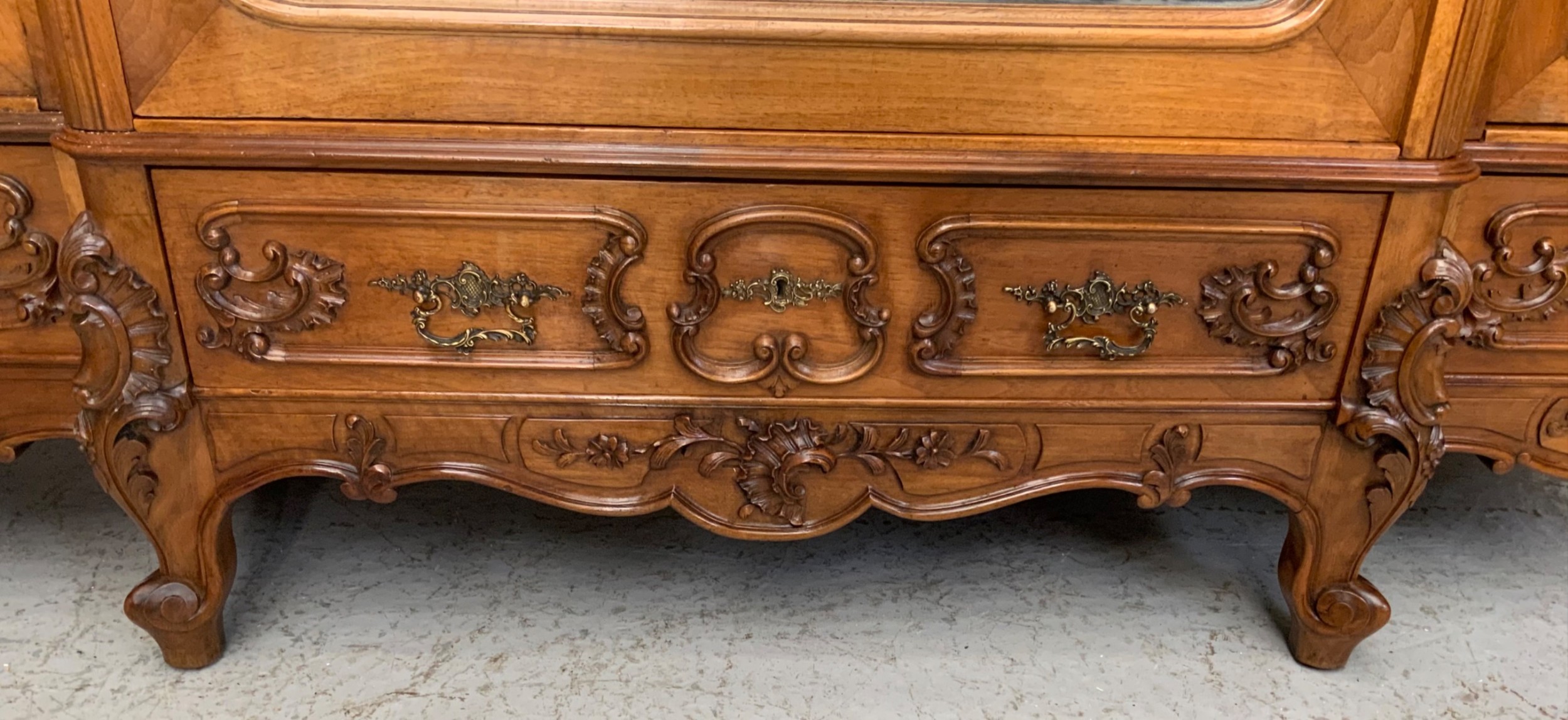 Detail View 8