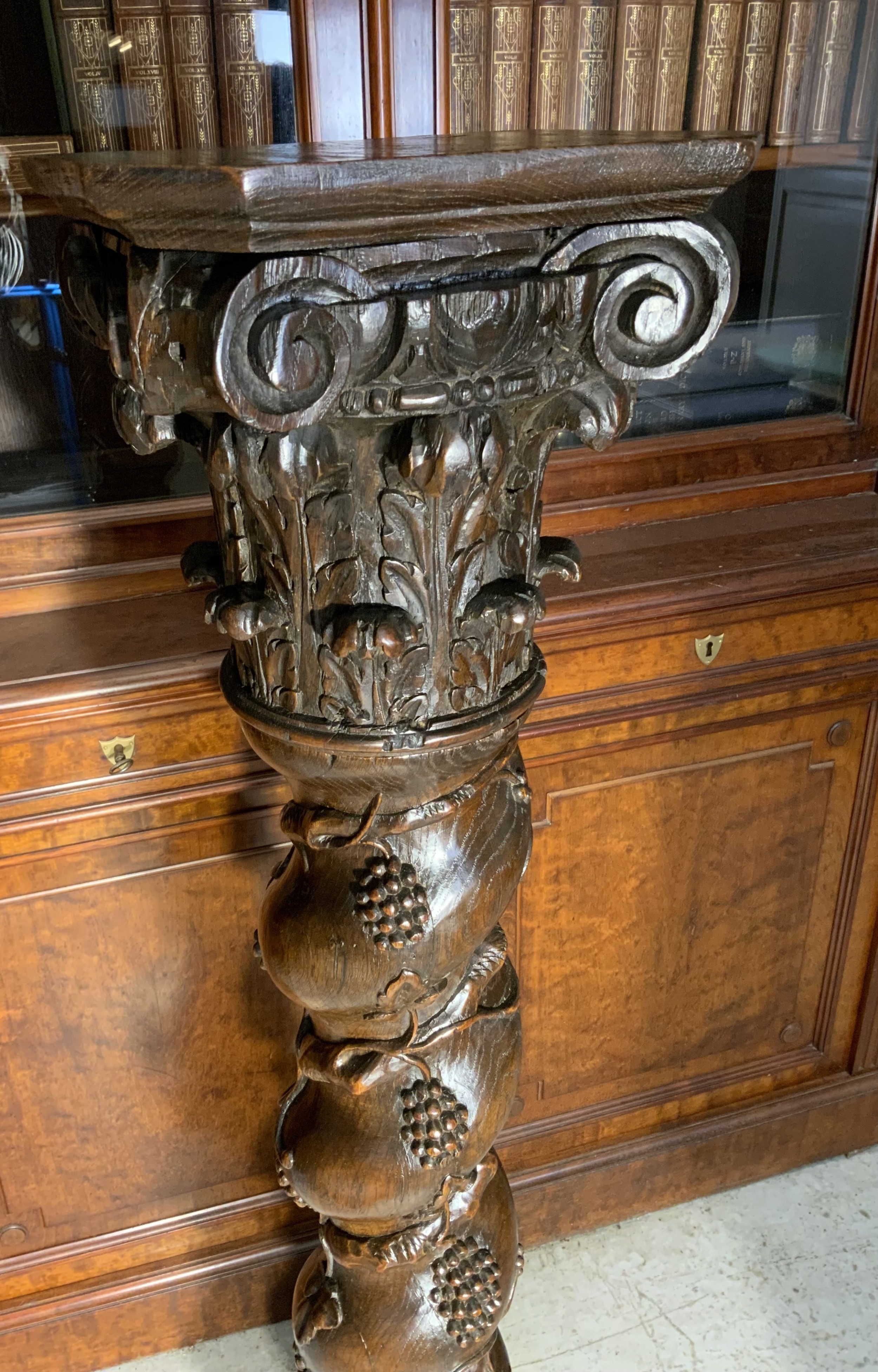 Detail View 10