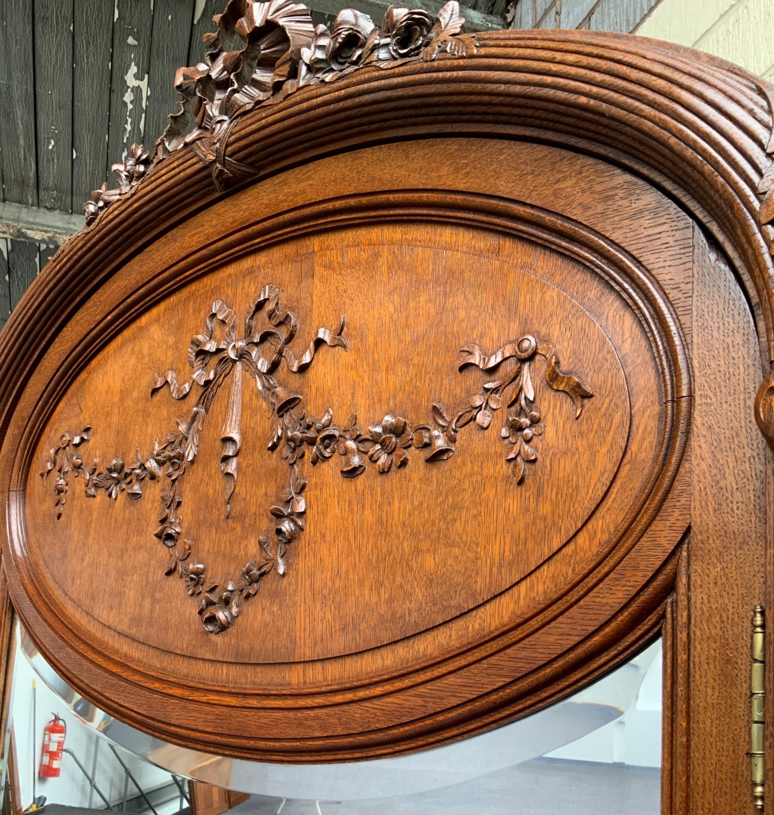Detail View 10