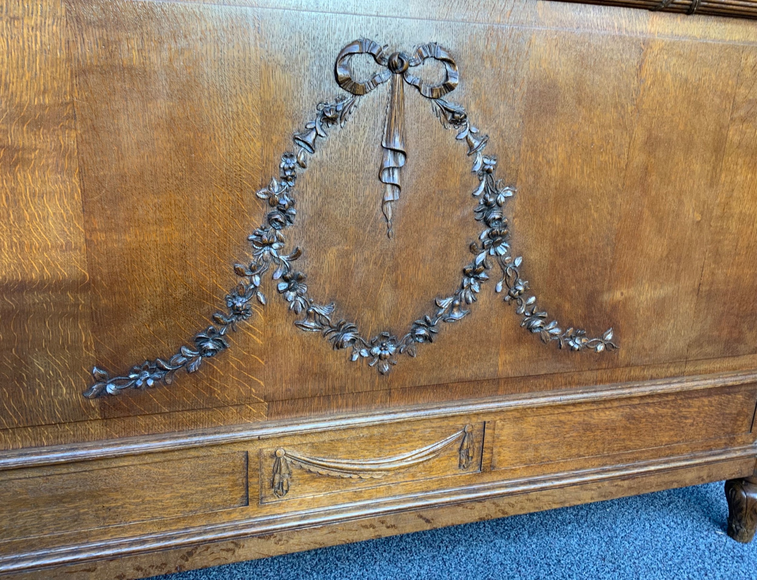 Detail View 10