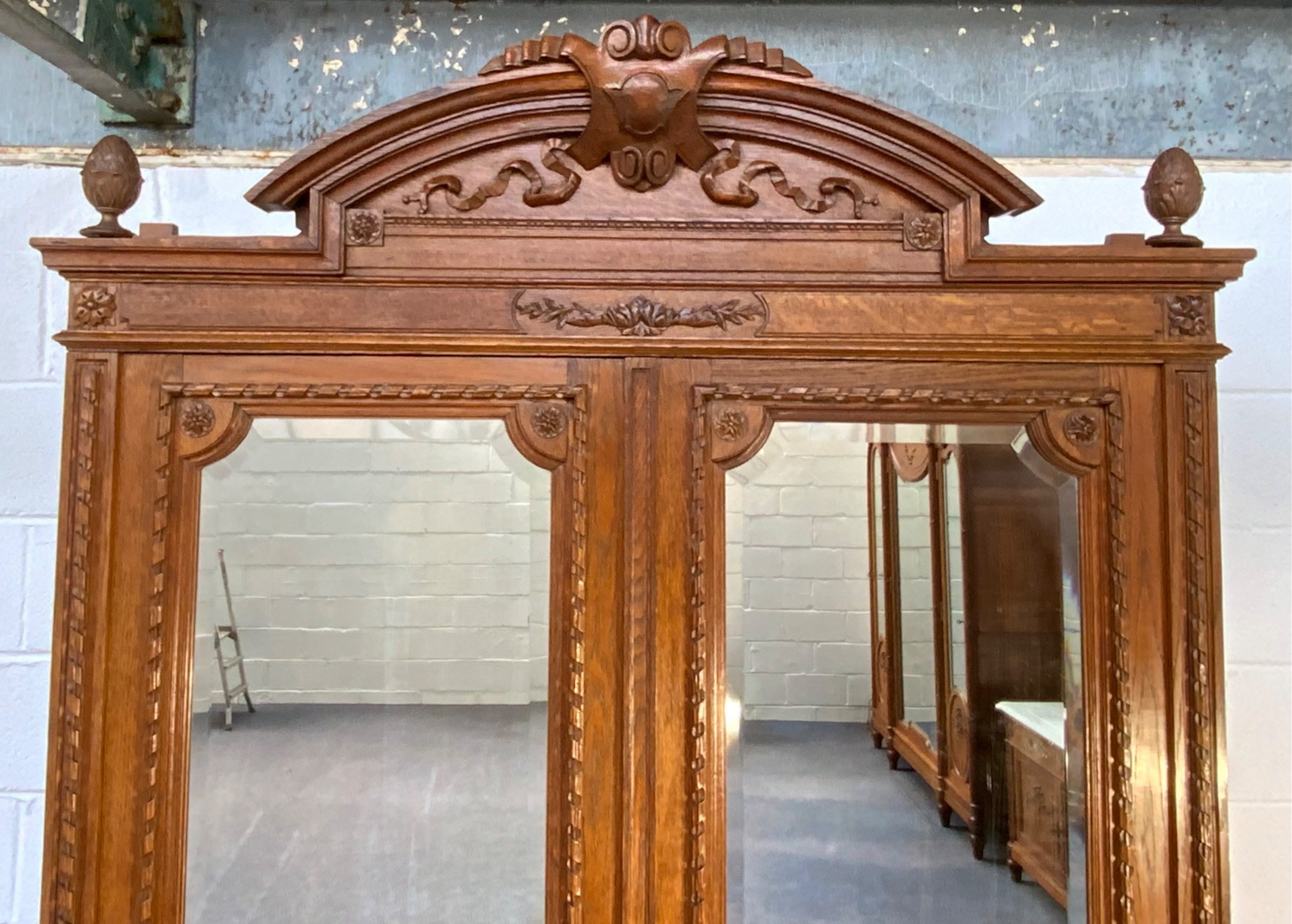 Detail View 1