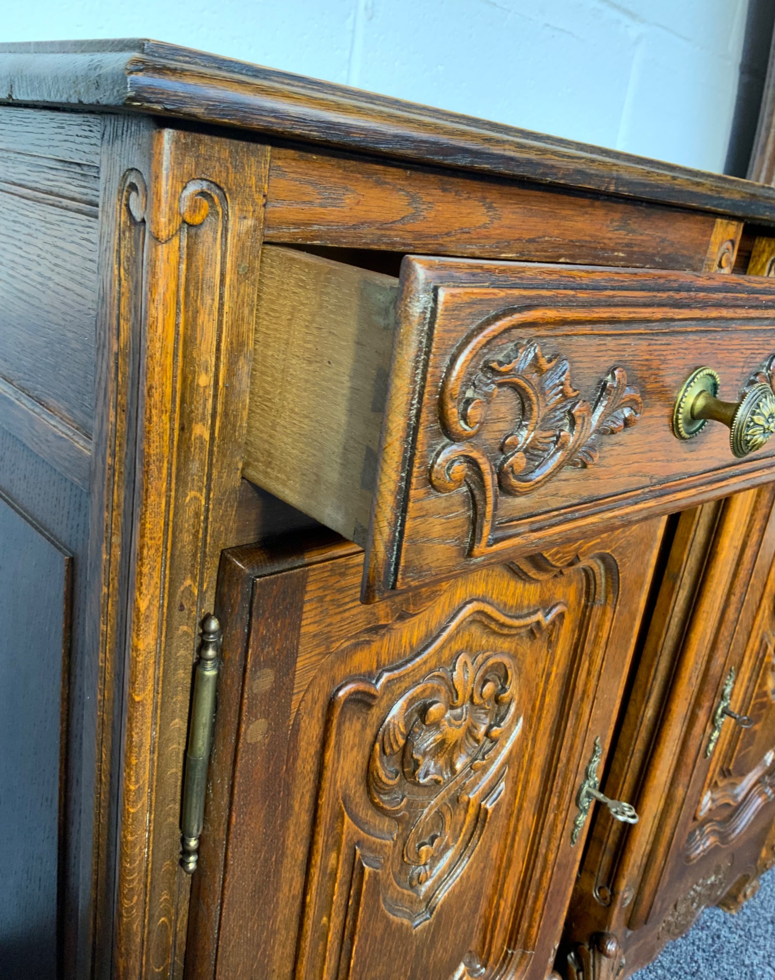 Detail View 6