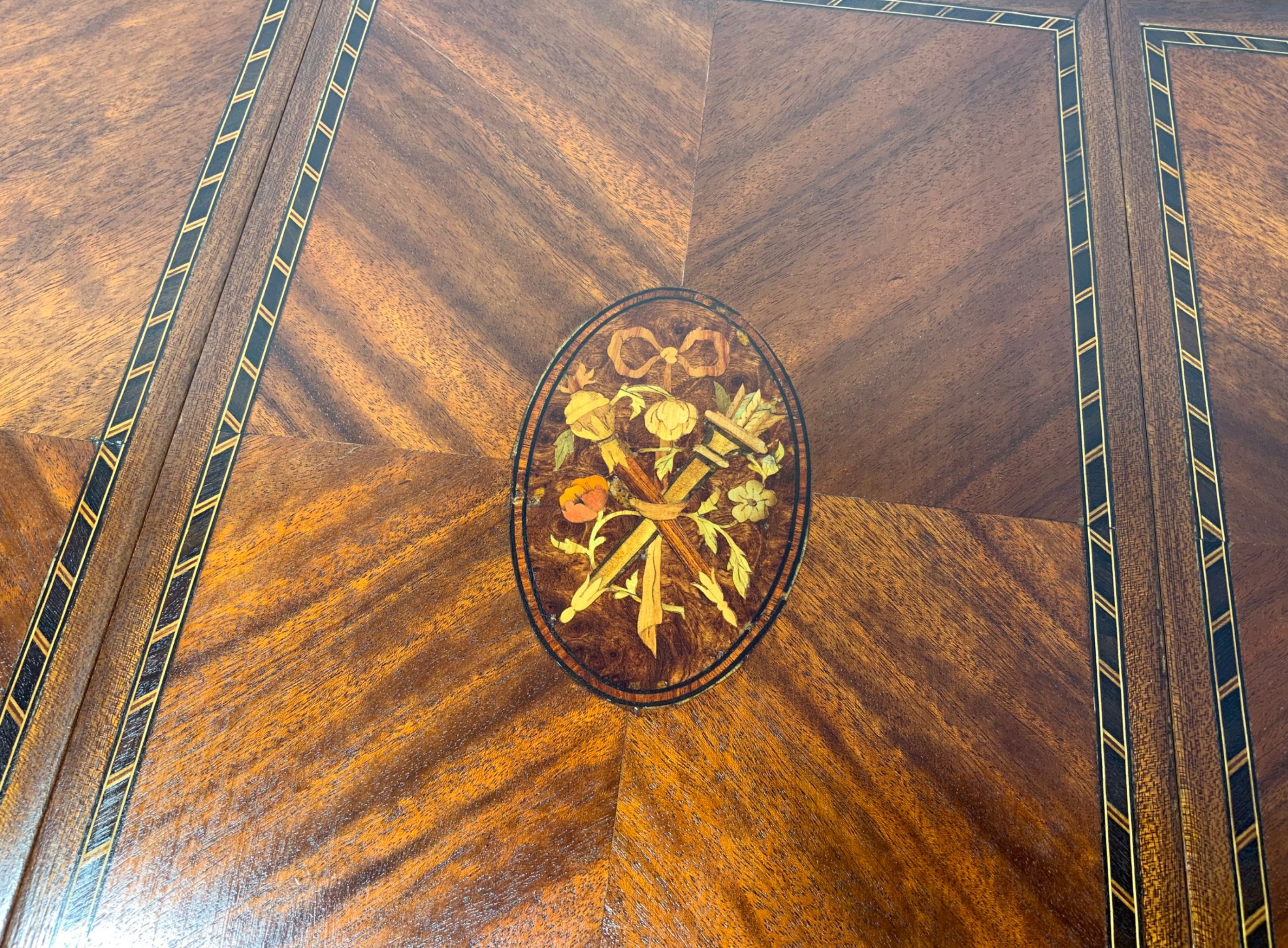 Detail View 1