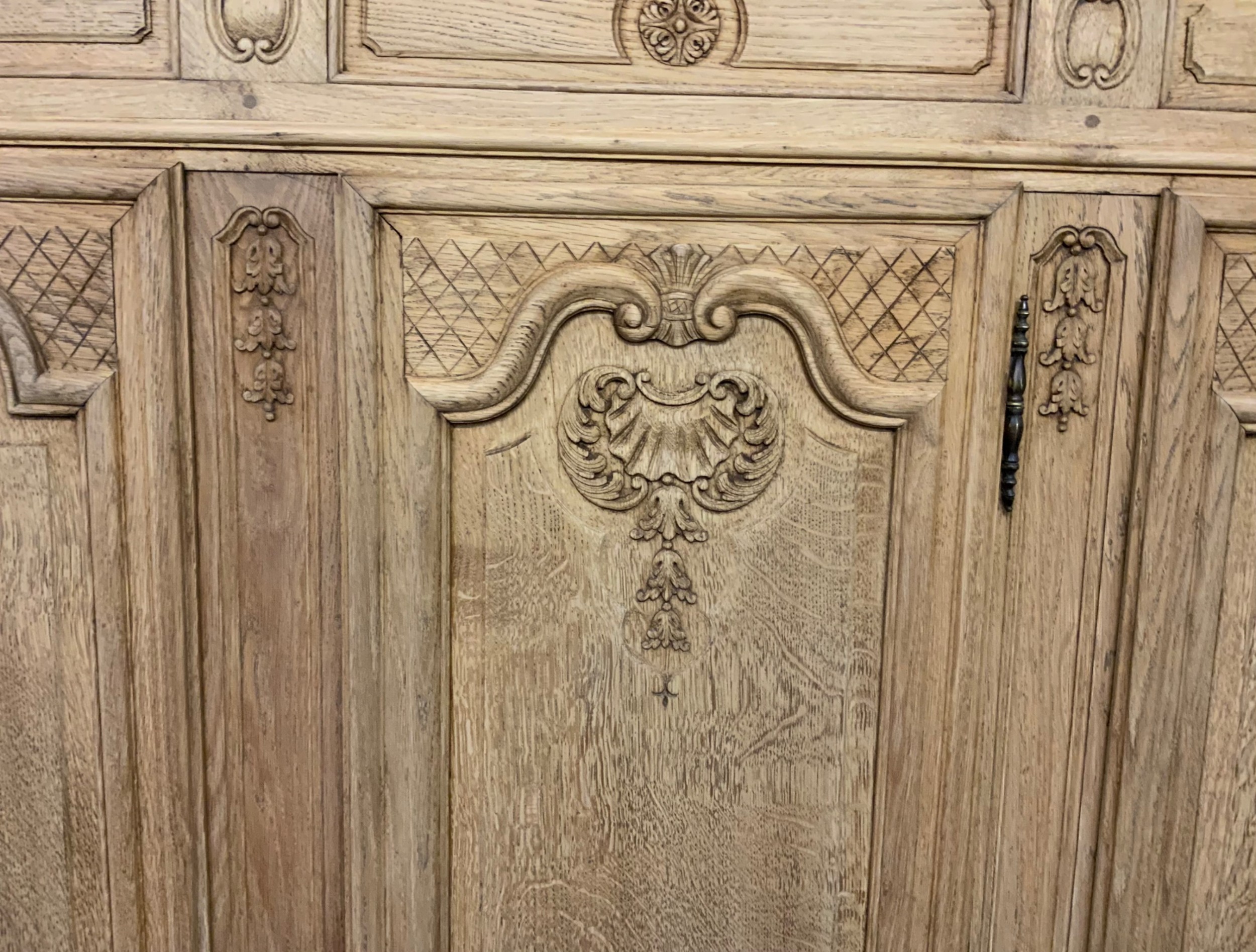 Detail View 2
