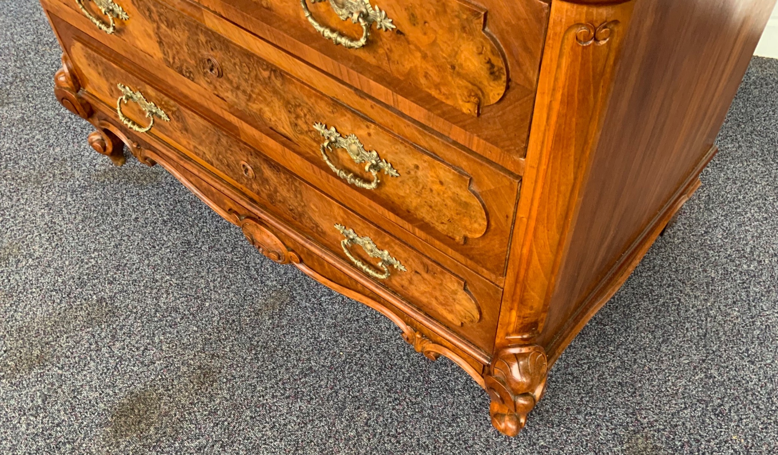 Detail View 3