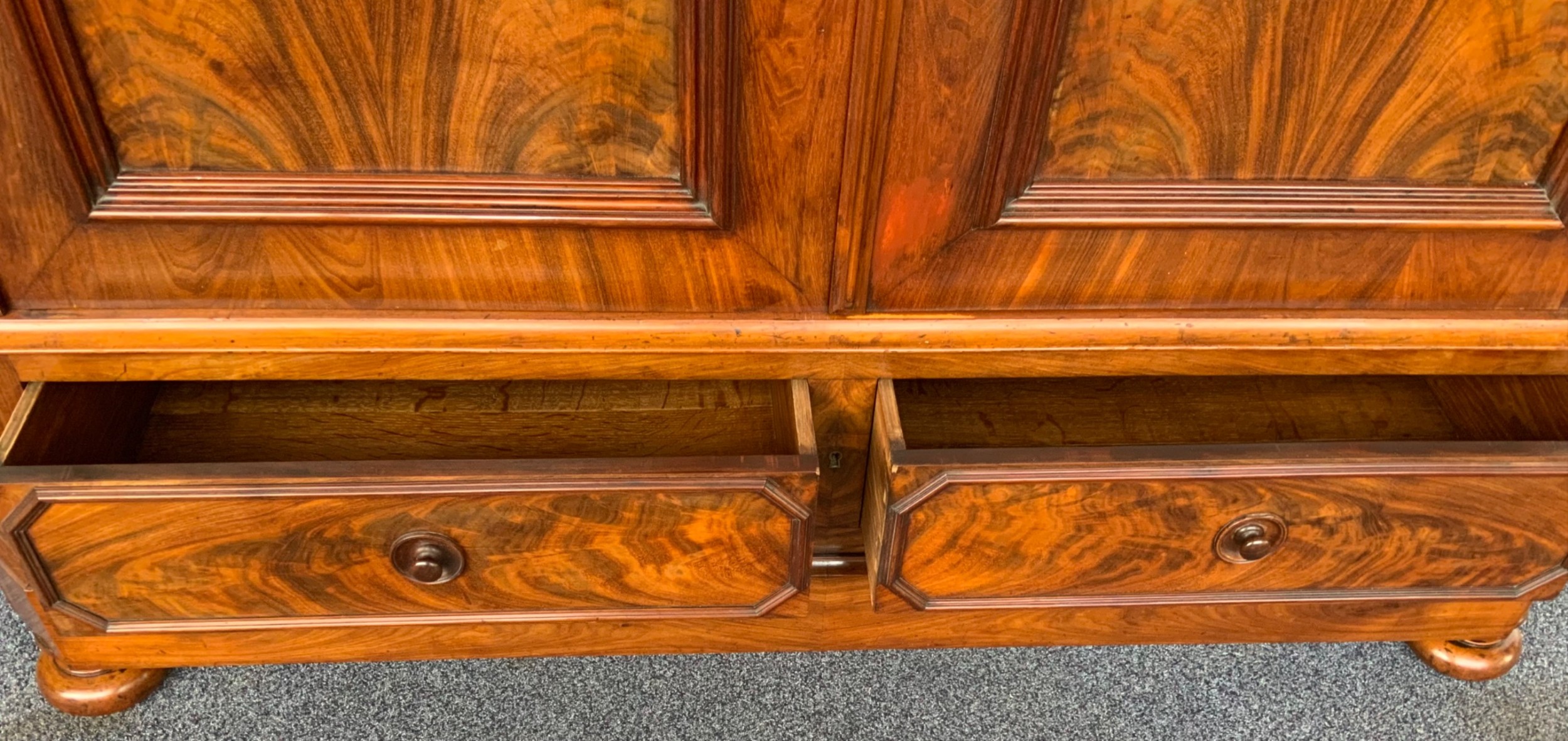 Detail View 7