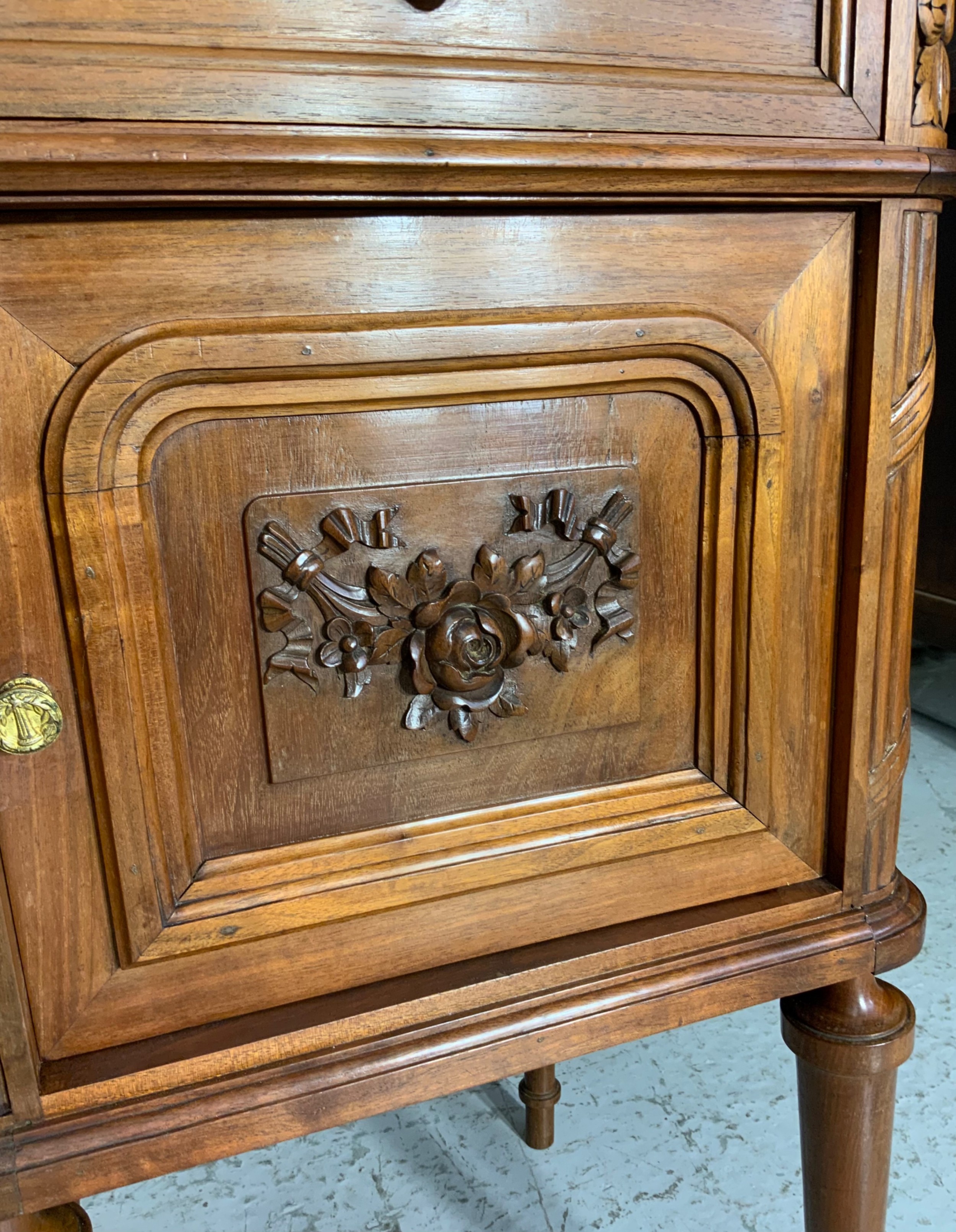 Detail View 4