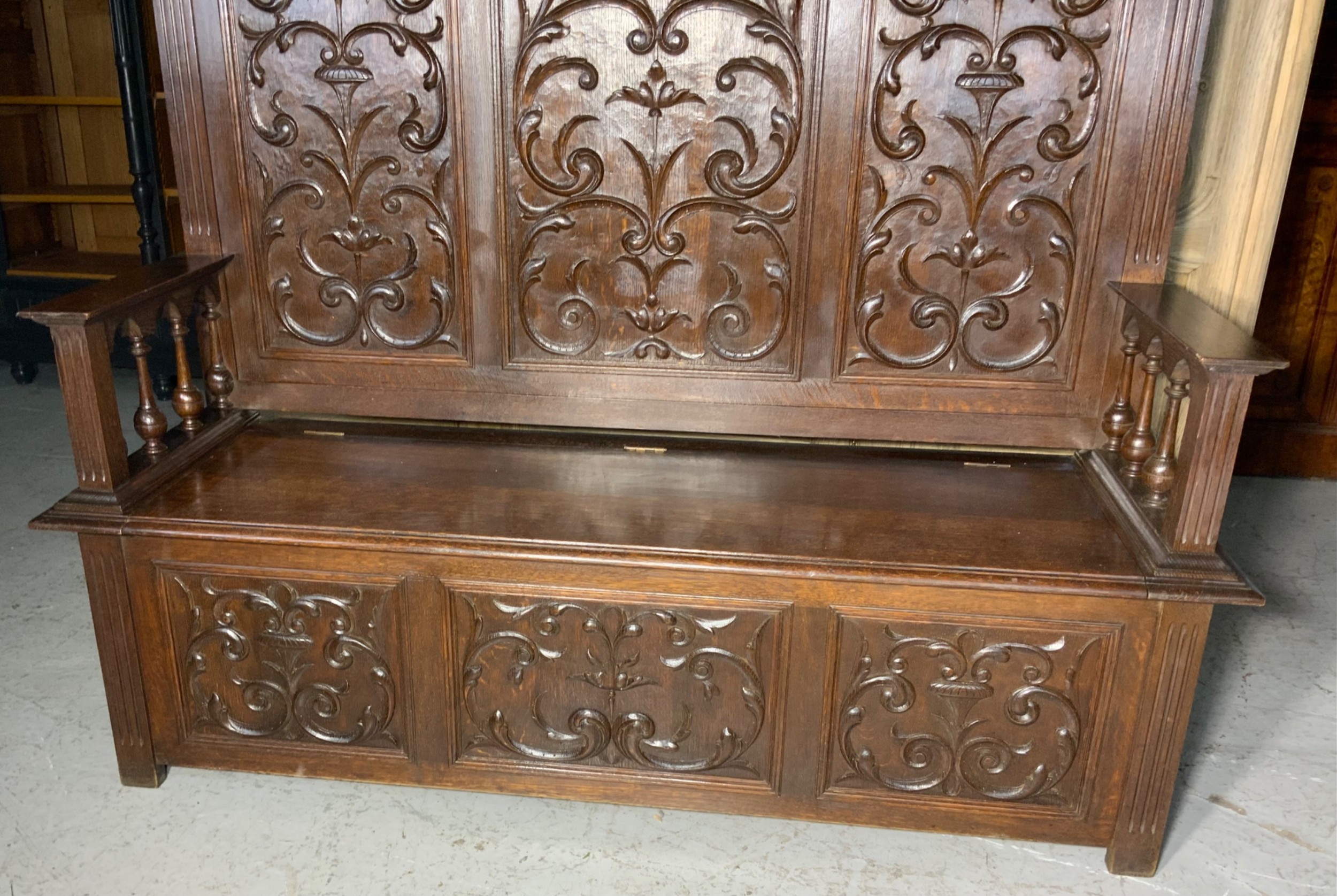 Detail View 8
