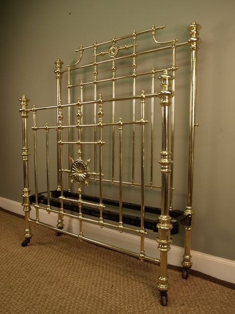 fig 1. An Impressive Brass Victorian Bed 4ft