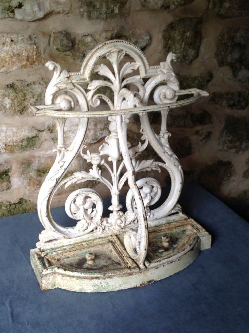 MAGNIFICENT VICTORIAN CAST IRON STICKUMBRELLA STAND - ADDITIONAL PHOTO 5
