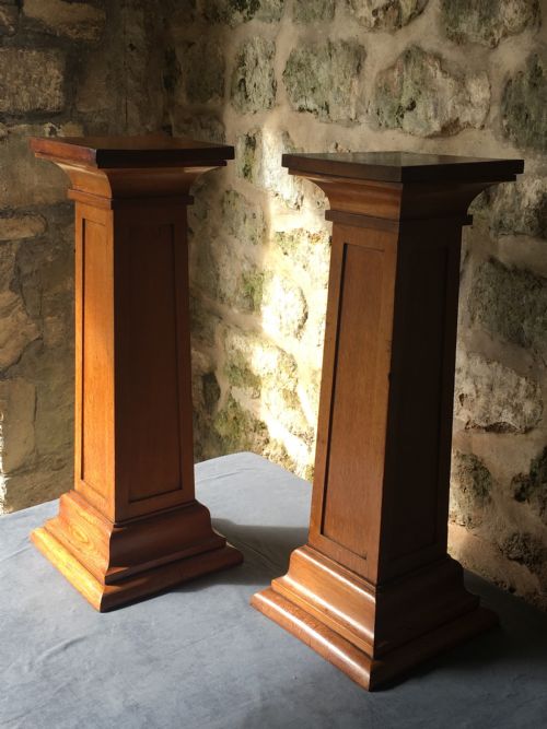 A RARE PAIR OF OAK PEDESTAL COLUMNS - ADDITIONAL PHOTO 4