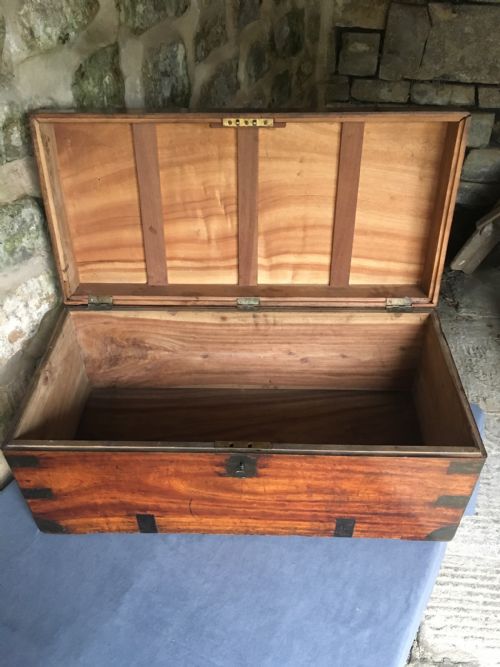 BLANKET CHEST OR TRUNK IN CAMPHORWOOD - ADDITIONAL PHOTO 13