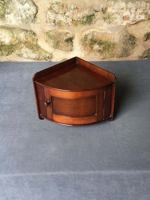 SMALL BOW FRONTED CORNER CUPBOARD - ADDITIONAL PHOTO 2