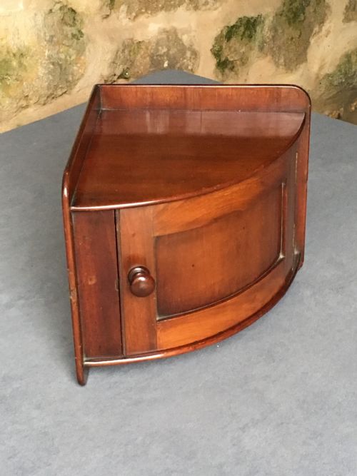 SMALL BOW FRONTED CORNER CUPBOARD - ADDITIONAL PHOTO 4