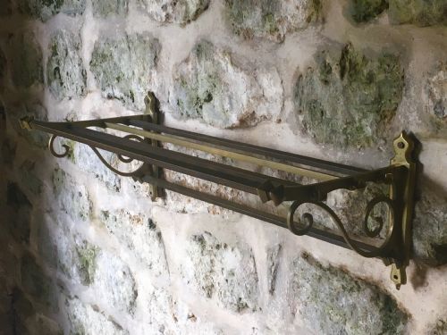 EARLY C20TH WALLMOUNTED SHELF - ADDITIONAL PHOTO 6