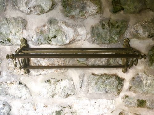 EARLY C20TH WALLMOUNTED SHELF - ADDITIONAL PHOTO 10