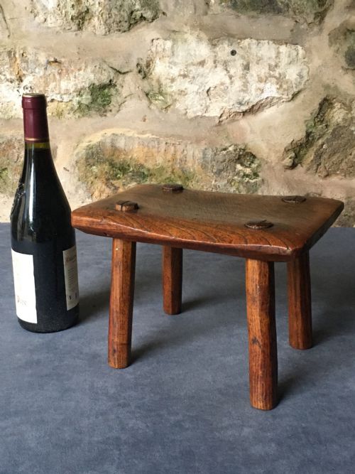 SMALL C19TH ELM STOOL - ADDITIONAL PHOTO 13