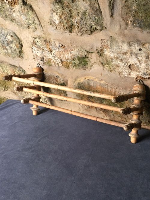 VICTORIAN WALLMOUNTED TOWEL RAIL - ADDITIONAL PHOTO 9