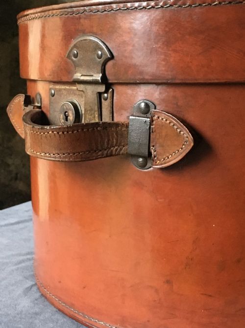 TOP QUALITY LEATHER TRAVELLING CASE - ADDITIONAL PHOTO 6