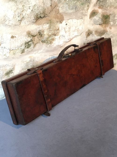 VINTAGE LUGGAGE EXCEPTIONAL GUN CASE - ADDITIONAL PHOTO 1