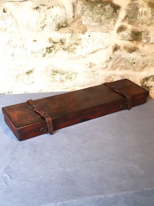 VINTAGE LUGGAGE EXCEPTIONAL GUN CASE - ADDITIONAL PHOTO 4