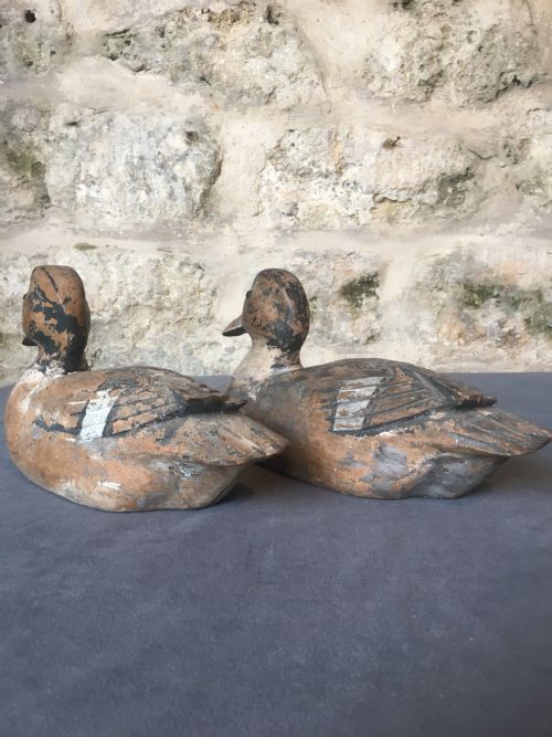 MAGNIFICENT PAIR OF DECOY DUCKS - ADDITIONAL PHOTO 1