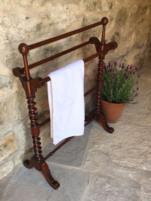 SUPERB VICTORIAN TOWEL RAIL - ADDITIONAL PHOTO 11