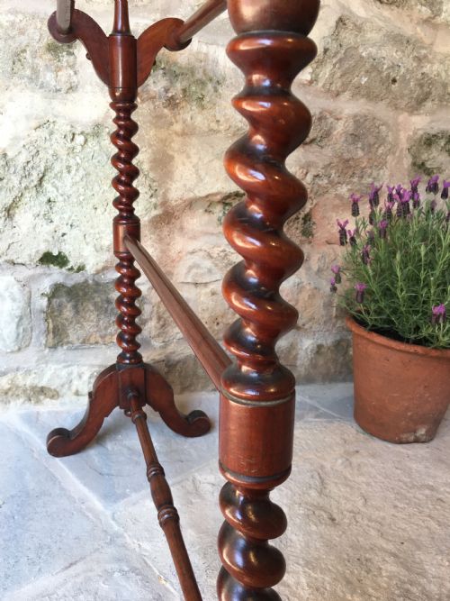 SUPERB VICTORIAN TOWEL RAIL - ADDITIONAL PHOTO 15