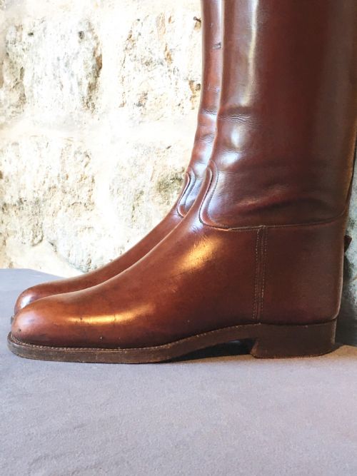 VERY FINE PAIR OF RIDING BOOTS - ADDITIONAL PHOTO 10