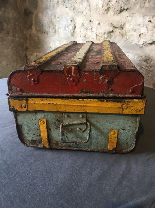 EARLY C20TH PAINTED TRUNK - ADDITIONAL PHOTO 9