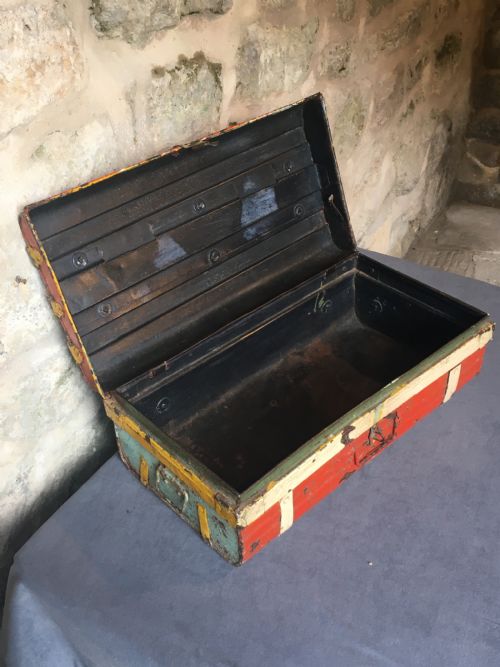 EARLY C20TH PAINTED TRUNK - ADDITIONAL PHOTO 16