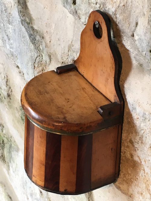 TREEN A SCOTTISH SALT BOX - ADDITIONAL PHOTO 6