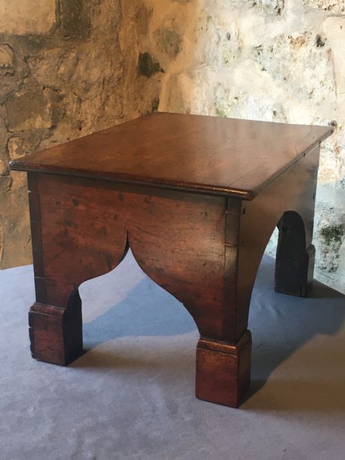 LOW GOTHIC TABLE - ADDITIONAL PHOTO 16